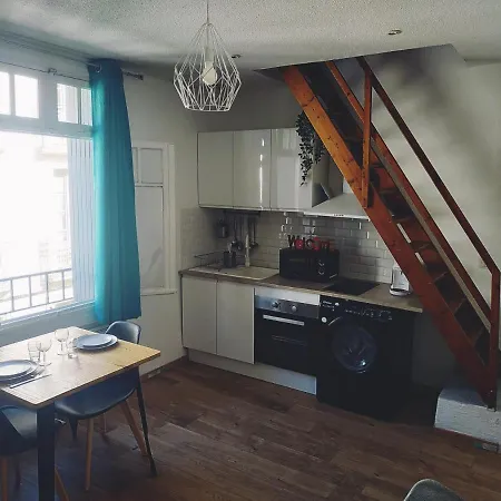 T2 Duplex Lumineux Secteur Mairie Apartament *